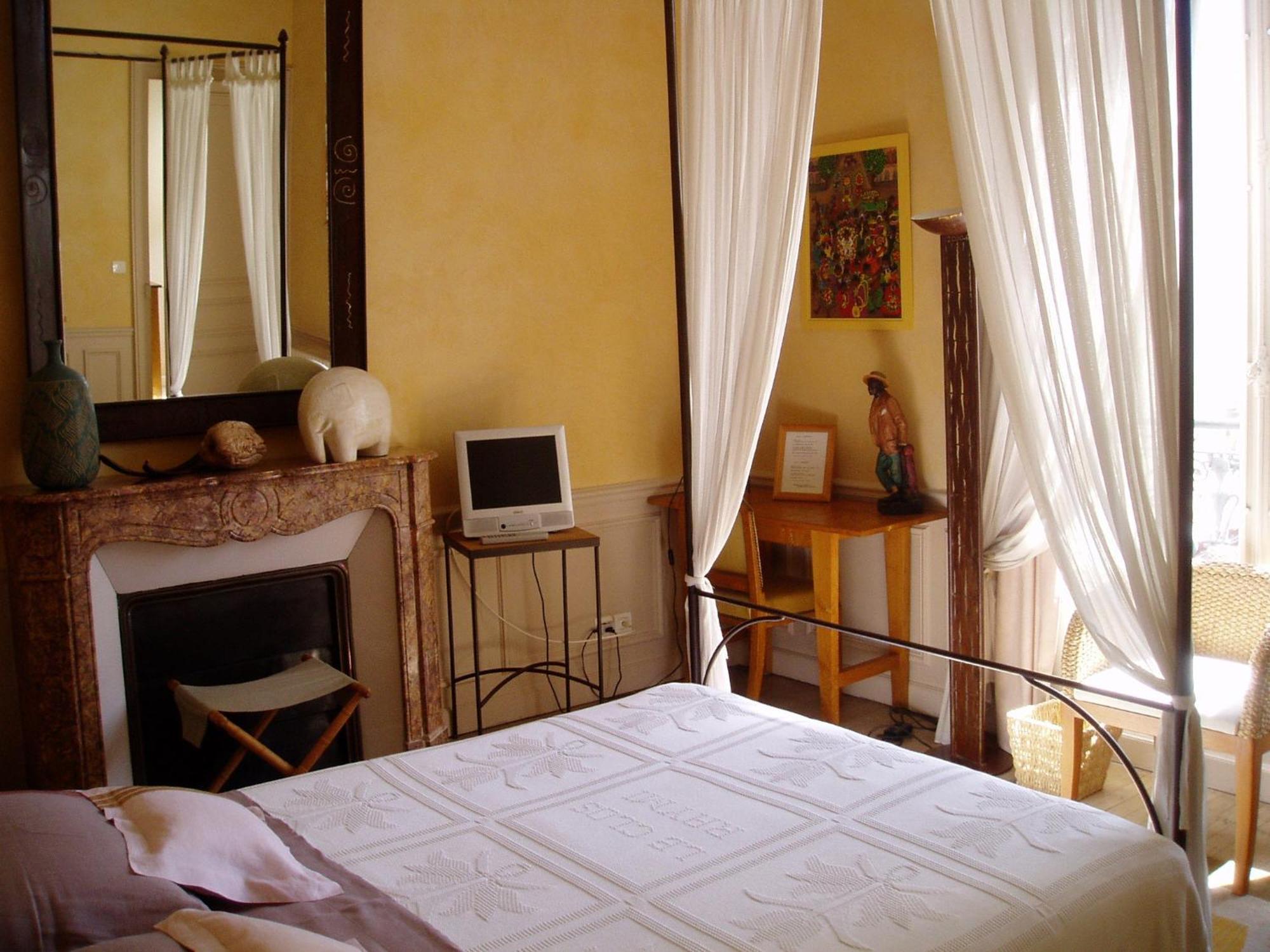 Hotel Le Clos Raymi Épernay Kültér fotó
