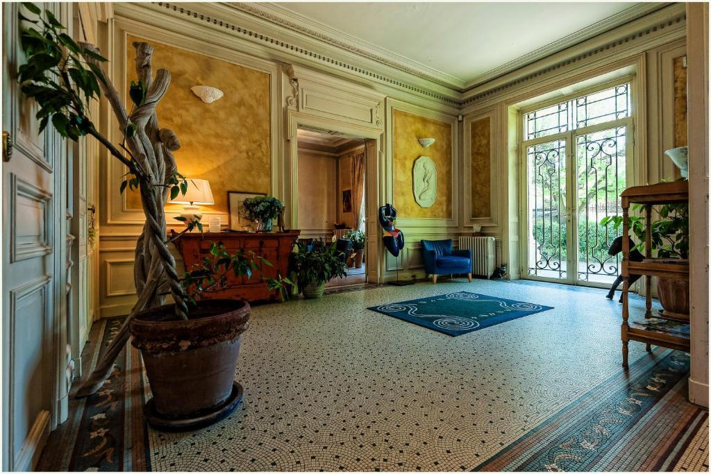 Hotel Le Clos Raymi Épernay Kültér fotó